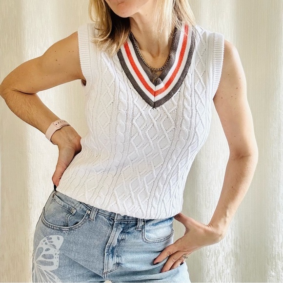 Vintage cable knit cricket style sports vest - Picture 3 of 8